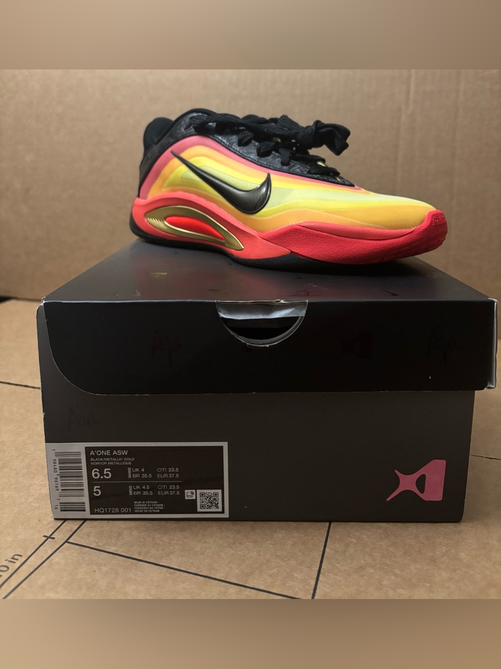 Nike A'One Basketball Shoes Women’s 6.5 Men’s 5